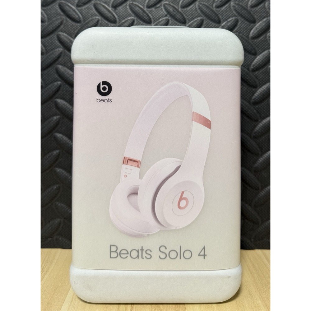 Beats Solo 4 Wireless Bluetooth On-Ear Headphones Cloud Pink MUW33LL/A NEW